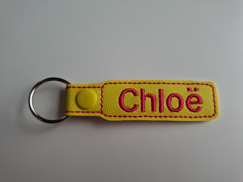 Sleutelhanger naam geel