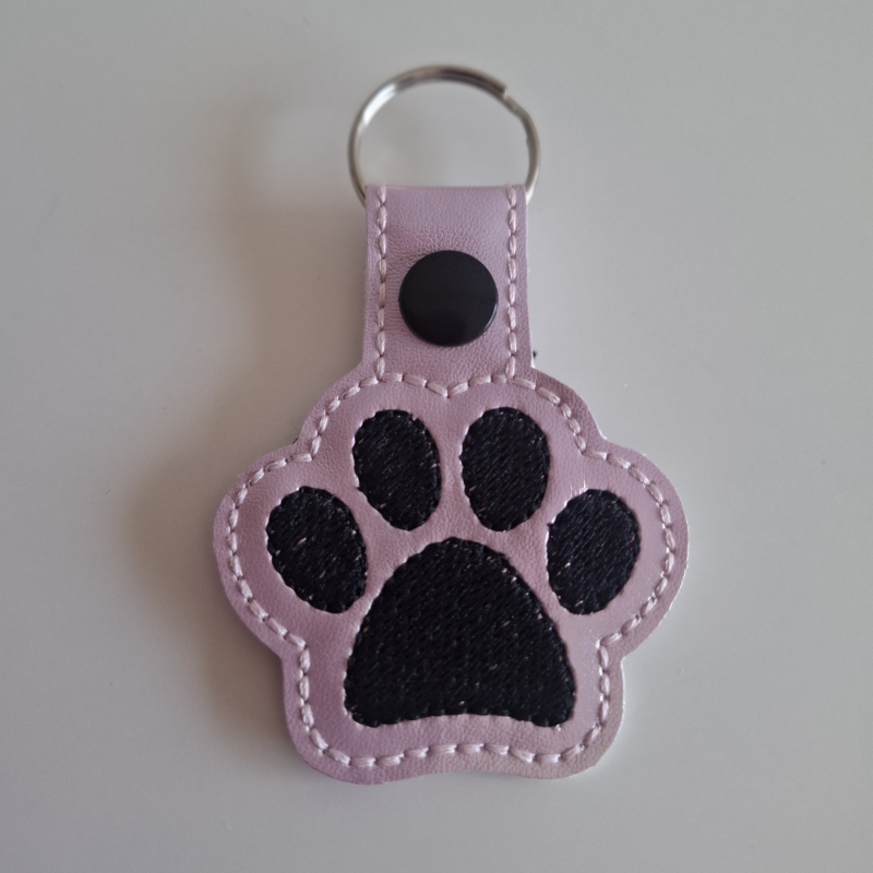 Sleutelhanger hondenpoot licht roze